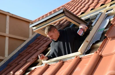 Pose de fenêtres de toit Velux à Pusey